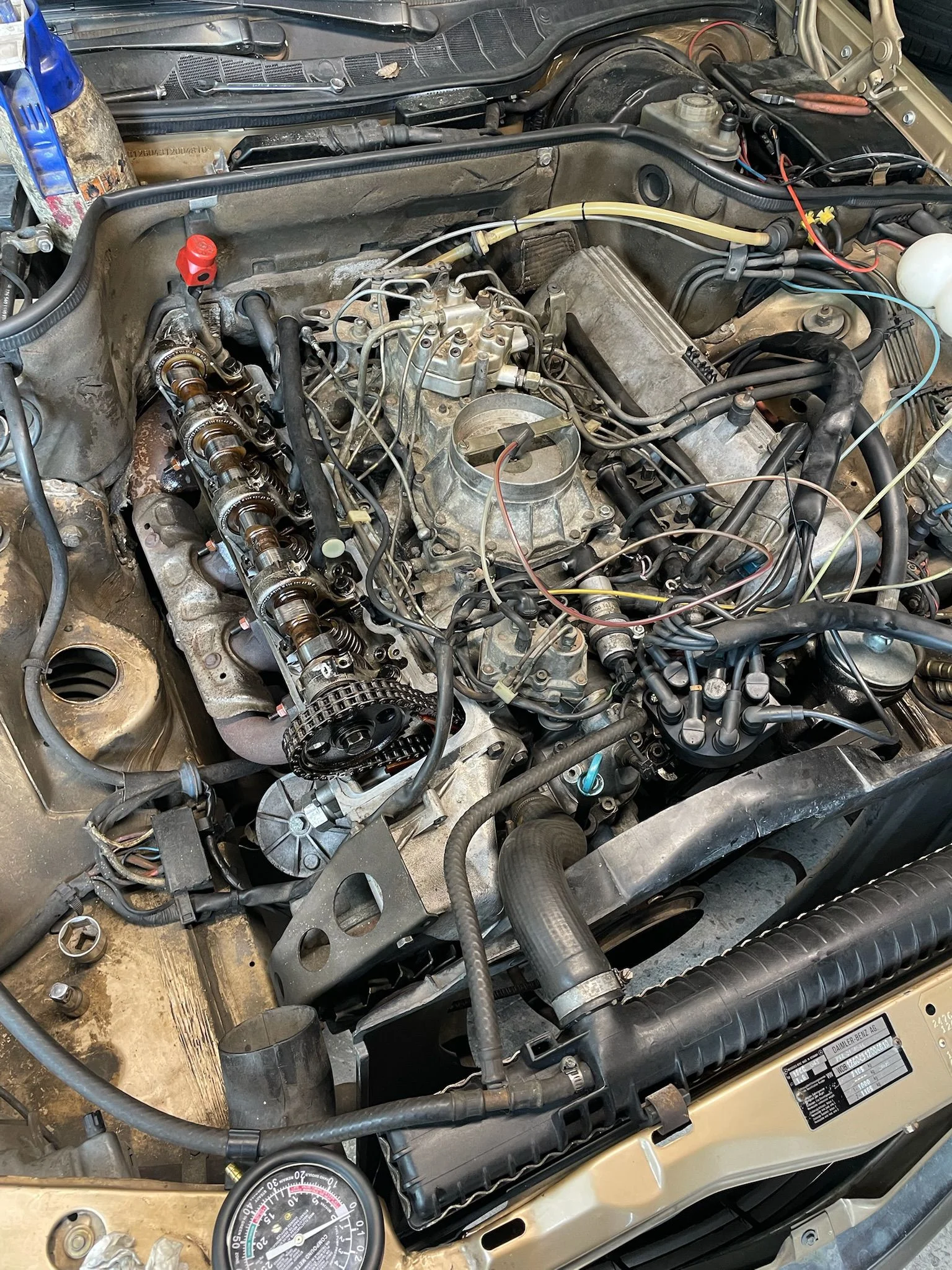 Serwis Mercedes - profesjonalna obsluga serwisowa samochodu w warsztacie